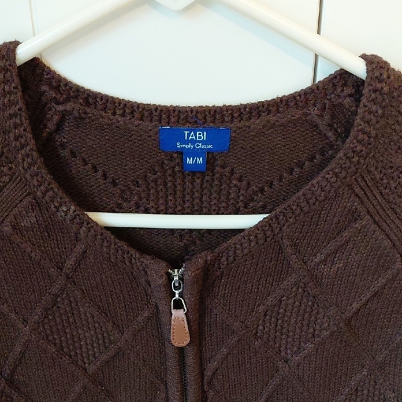 Lands' End Women's Brown Cardigan Sweater - Picture 2 of 5